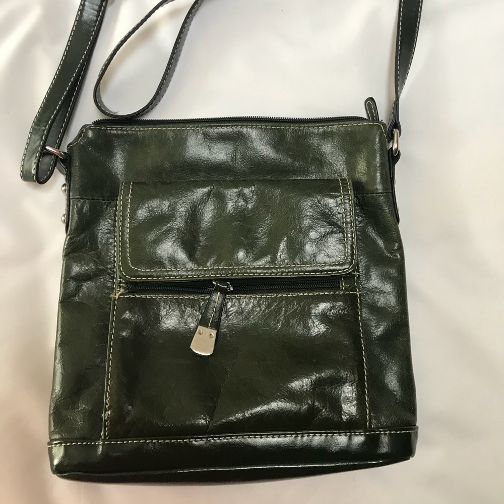 Crossbody hunter green